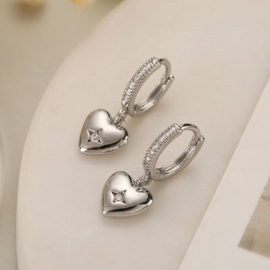 Серебристые серьги-кольца с гладкими сердцами N99091