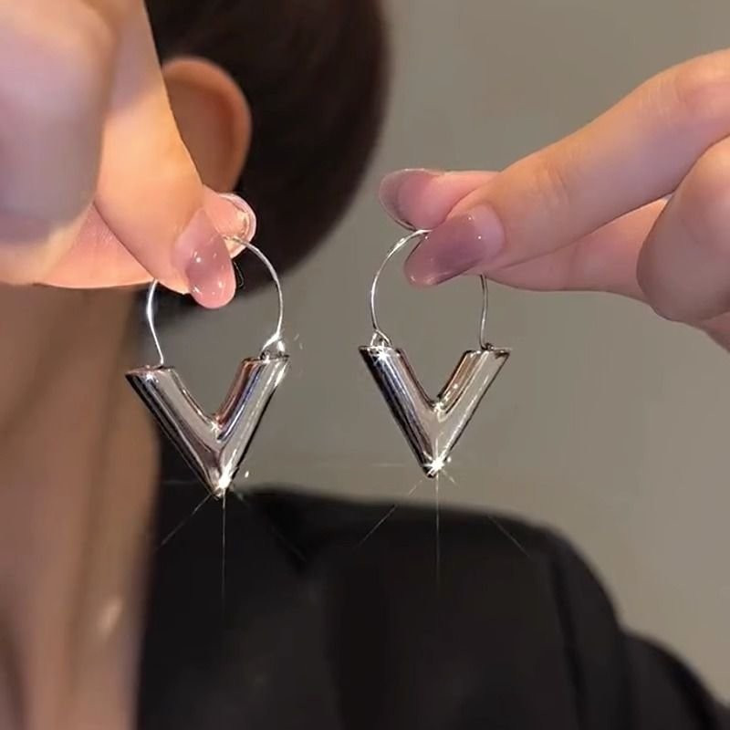 Ювелирные серьги M86420