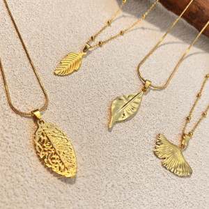 Колье из стали CJM59620