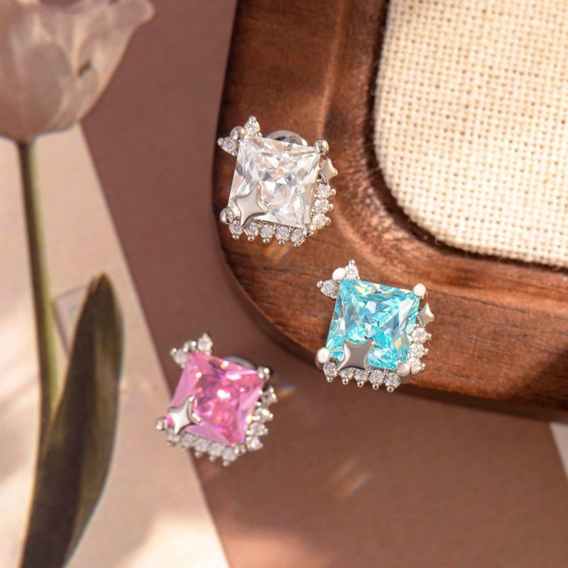 Серьги-пусеты Кристалл Квадрат в оправе CJL23413