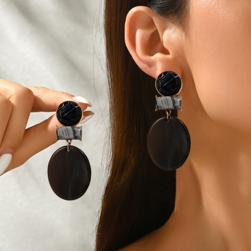 Массивные геометрические серьги из матовых элементов CJP93807 Массивные геометрические серьги из матовых элементов CJP93807