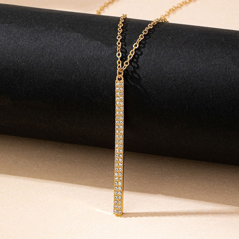 Лаконичная цепочка с вертикальной подвеской-планкой CJP78805