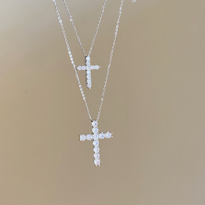 Двойная серебристая цепочка с подвесками-крестами CJH55608