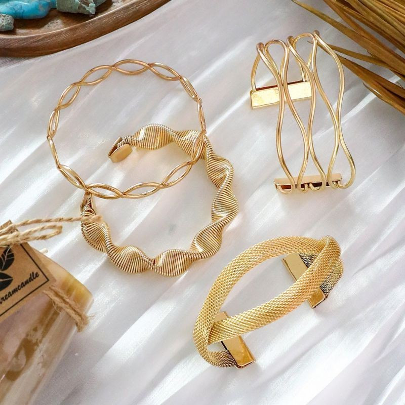 Жесткий браслет CJG30834 Жесткий браслет CJG30834