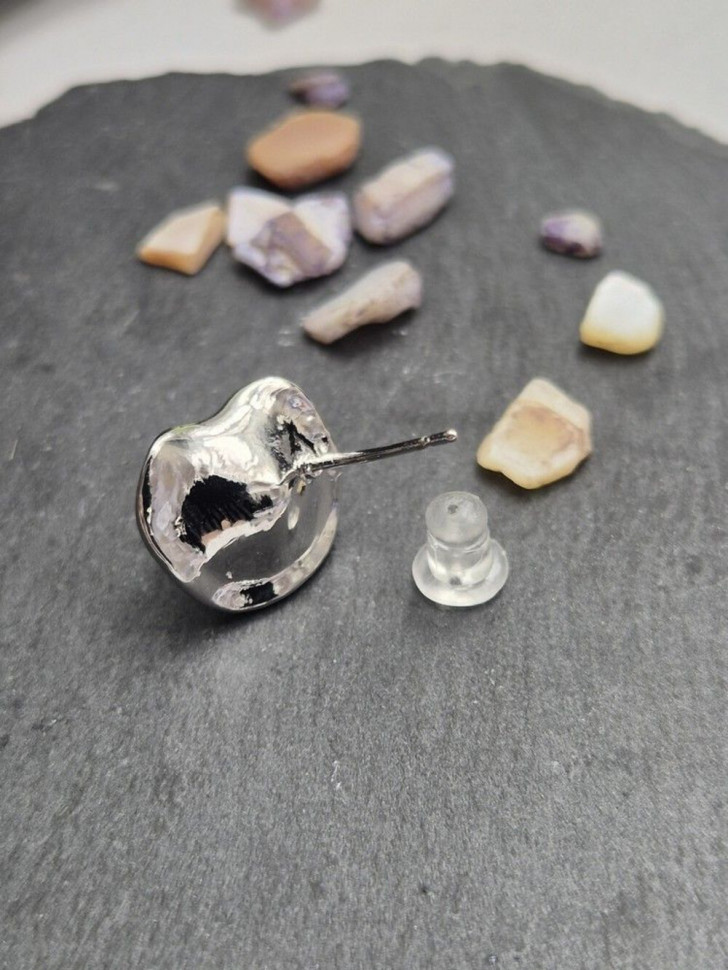 Серьги-гвоздики раковины с жемчужиной J10702CJJ