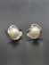 Серьги-гвоздики раковины с жемчужиной J10702CJJ Серьги-гвоздики раковины с жемчужиной J10702CJJ