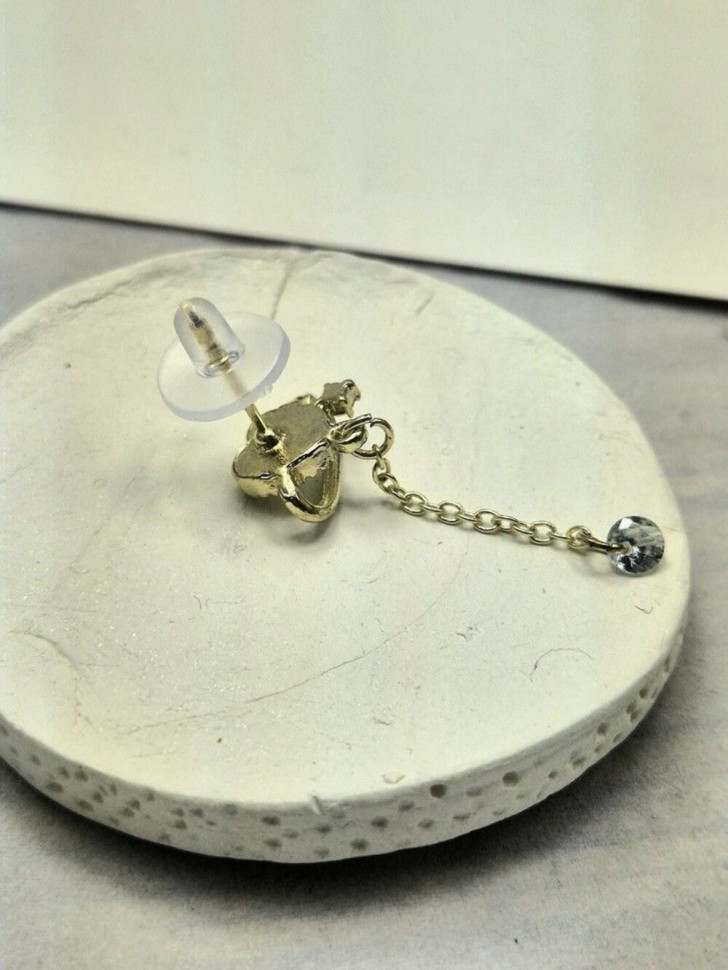 Серьги ювелирный сплав с серебряным гвоздиком J10444CJJ Серьги ювелирный сплав с серебряным гвоздиком J10444CJJ