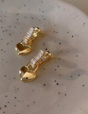 Ювелирные серьги Z14782