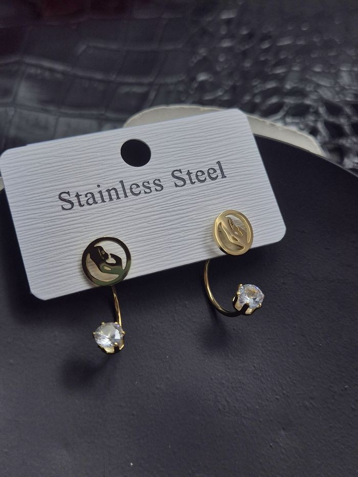 Серьги стальные с напылением золотом J11515CJJ Серьги стальные с напылением золотом J11515CJJ