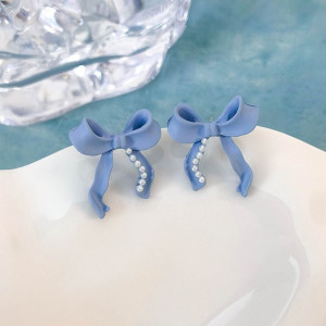 Декоративные серьги-пусеты Небесные банты со сверкающей дорожкой CJD81325