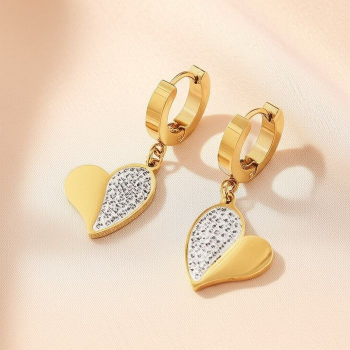 Серьги-кольца конго с подвесками в виде сердец в стразах J10248CJJ Серьги-кольца конго с подвесками в виде сердец в стразах J10248CJJ