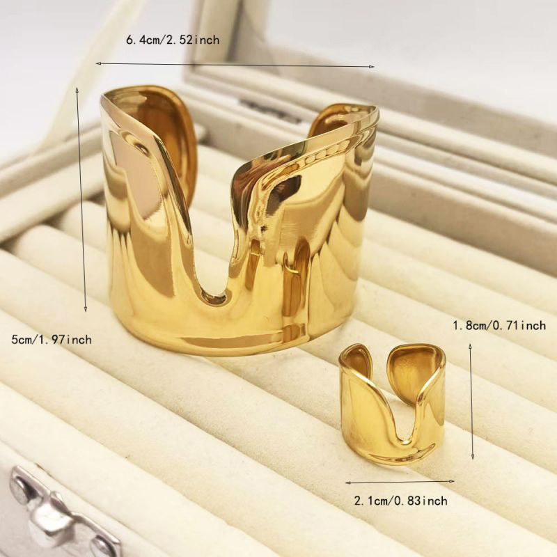 Браслет жесткий широкий с вогнутой поверхностью CJR66539