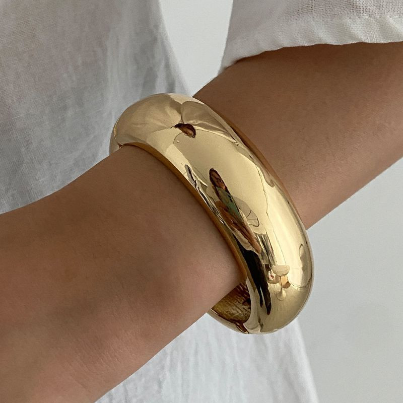 Жесткий браслет CJP36147 Жесткий браслет CJP36147