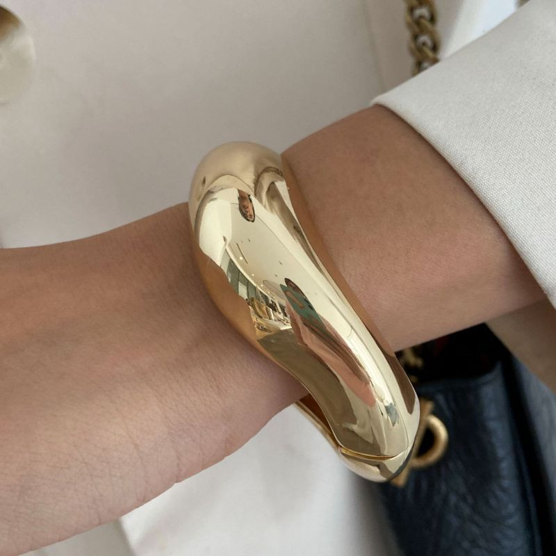 Жесткий браслет CJP36147 Жесткий браслет CJP36147