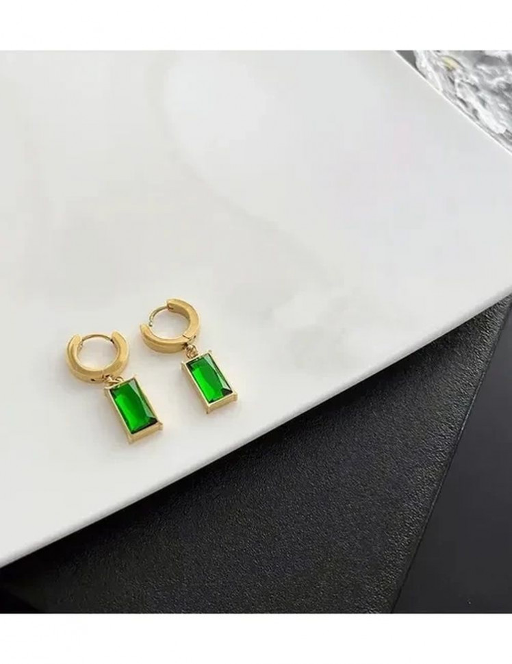 Стальные серьги с напылением золотом с прямоугольным зеленым кулоном J10007CJJ