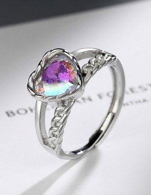 Серебристое кольцо с сердцем-хамелеоном U85383