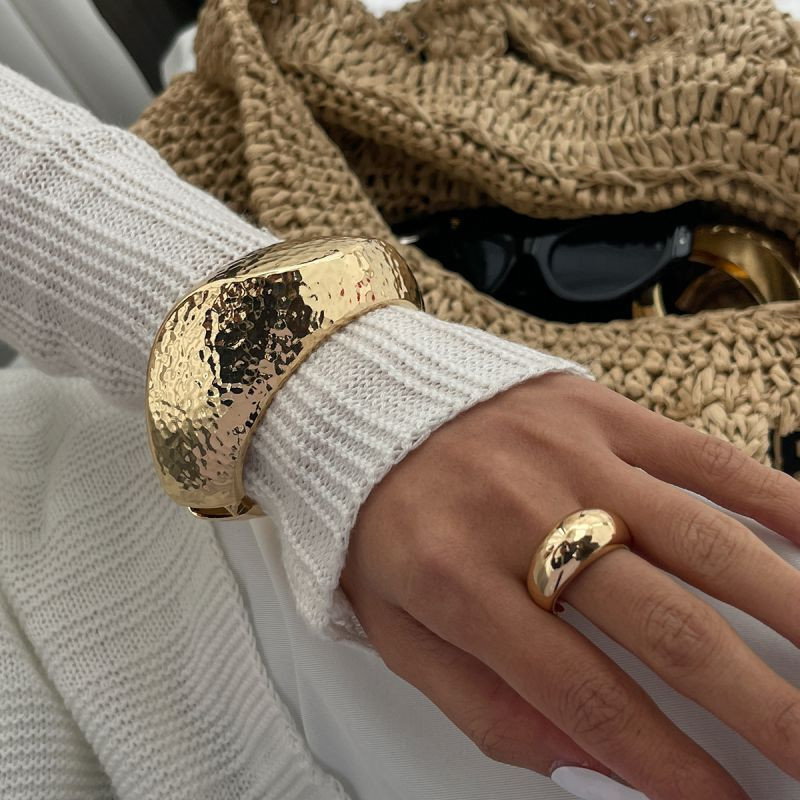 Жесткий браслет CJL85666 Жесткий браслет CJL85666