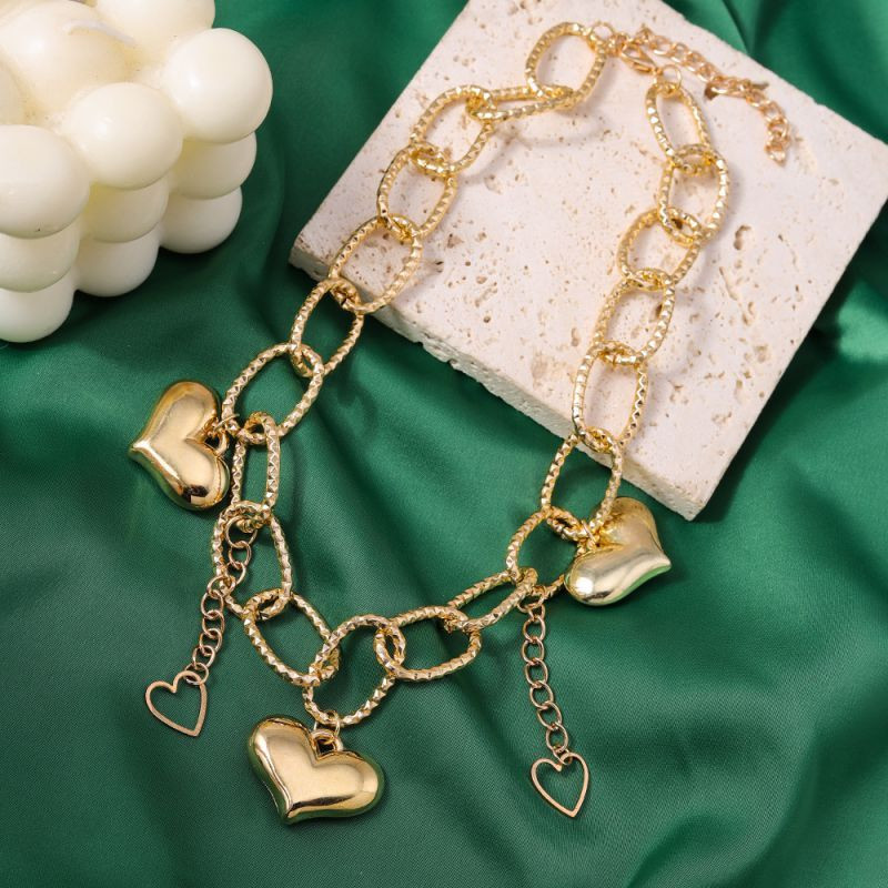 Массивная цепь с крупными подвесками-сердцами CJL77853