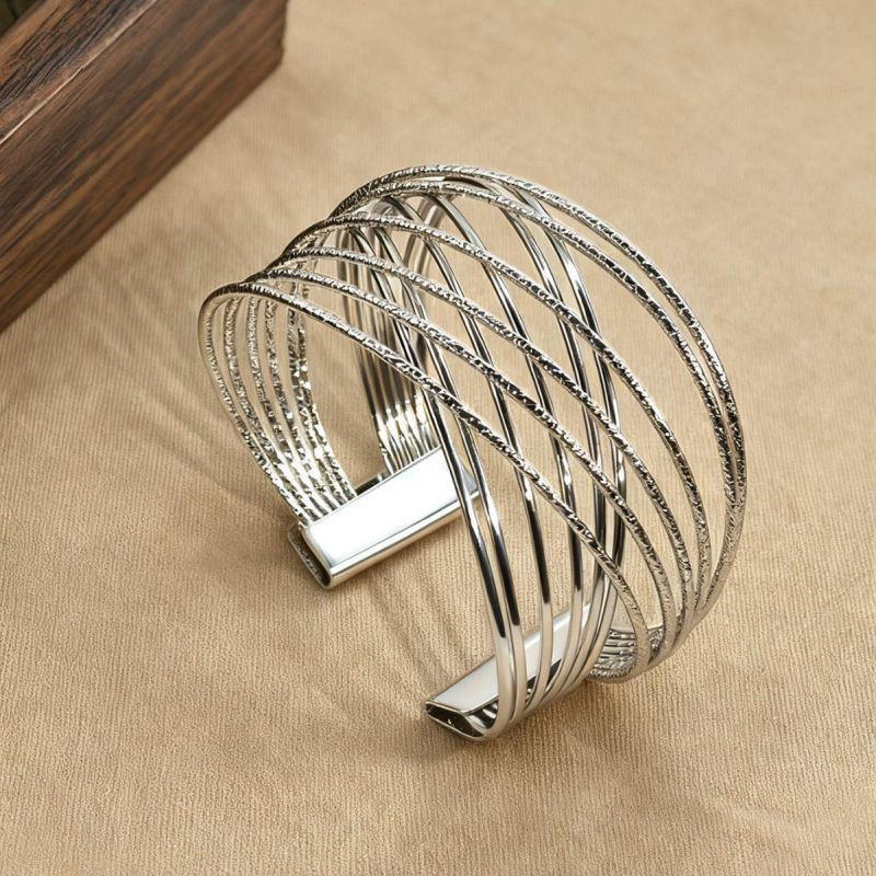 Жесткий браслет CJR81412 Жесткий браслет CJR81412