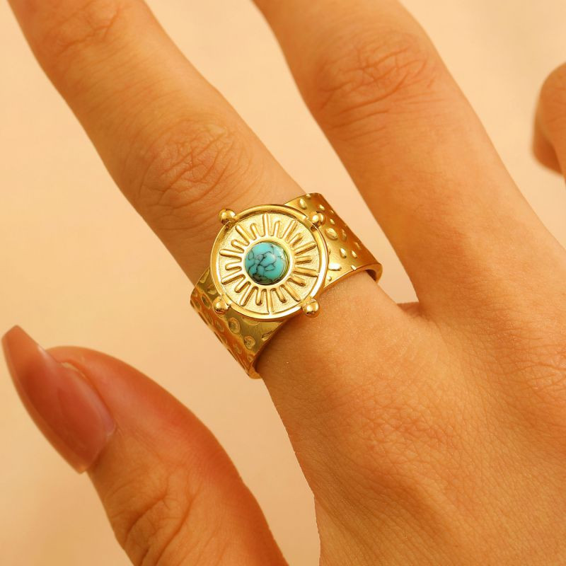 Многослойное кольцо с голубым камнем в этническом стиле CJR67917