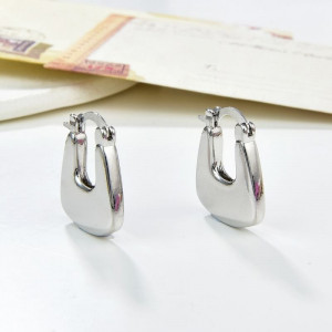 Серьги-кольца геометрические серебристые CJC90418 Серьги-кольца геометрические серебристые CJC90418