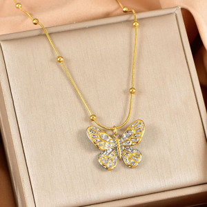 Золотистая цепочка с сияющей бабочкой CJL34071