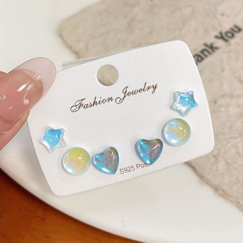 Набор сияющих пусет с небесными и сердечными мотивами CJG52791