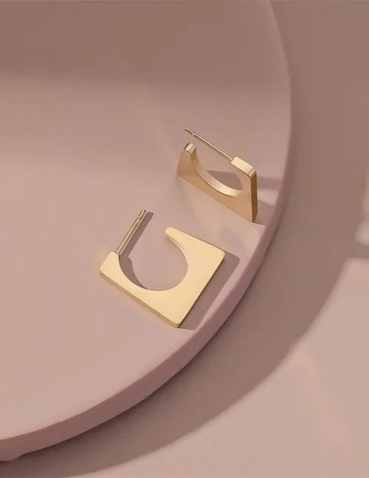 Стальные серьги с напылением золотом J10010CJJ