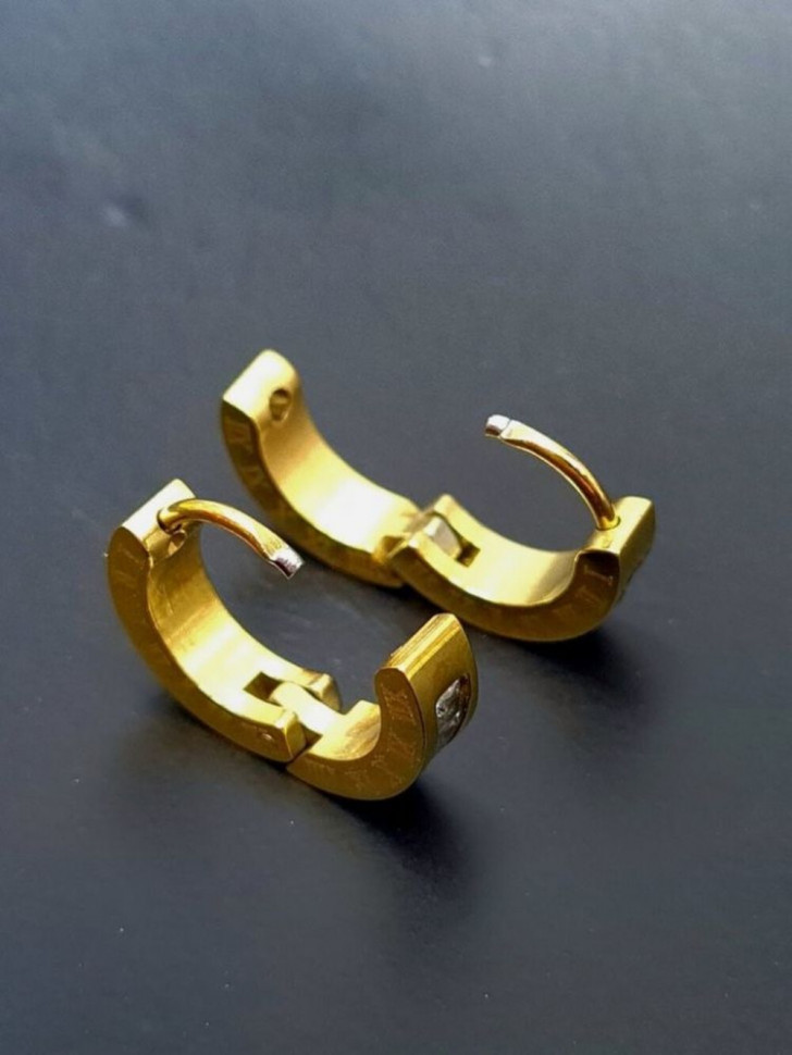 Стальные серьги-конго с напылением золотом и фианитами J10250CJJ