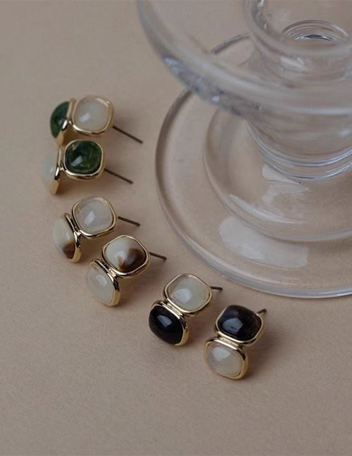 Прямоугольные серьги-пусеты с натуральными камнями M22026