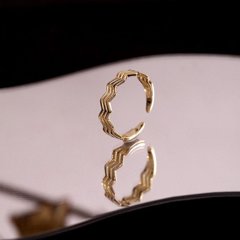 Кольцо стальное с напылением золотом зигзаг J11570CJJ