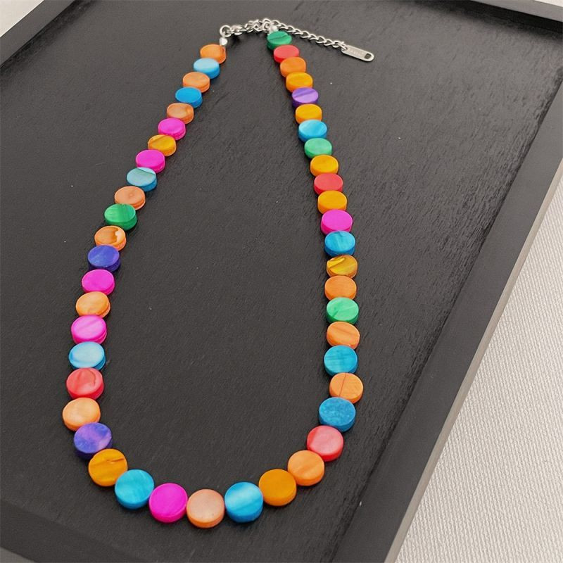 Яркие бусы из разноцветного камня в стиле бохо CJL80819