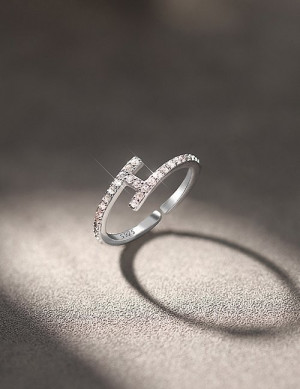 Ювелирное кольцо L78607 Ювелирное кольцо L78607