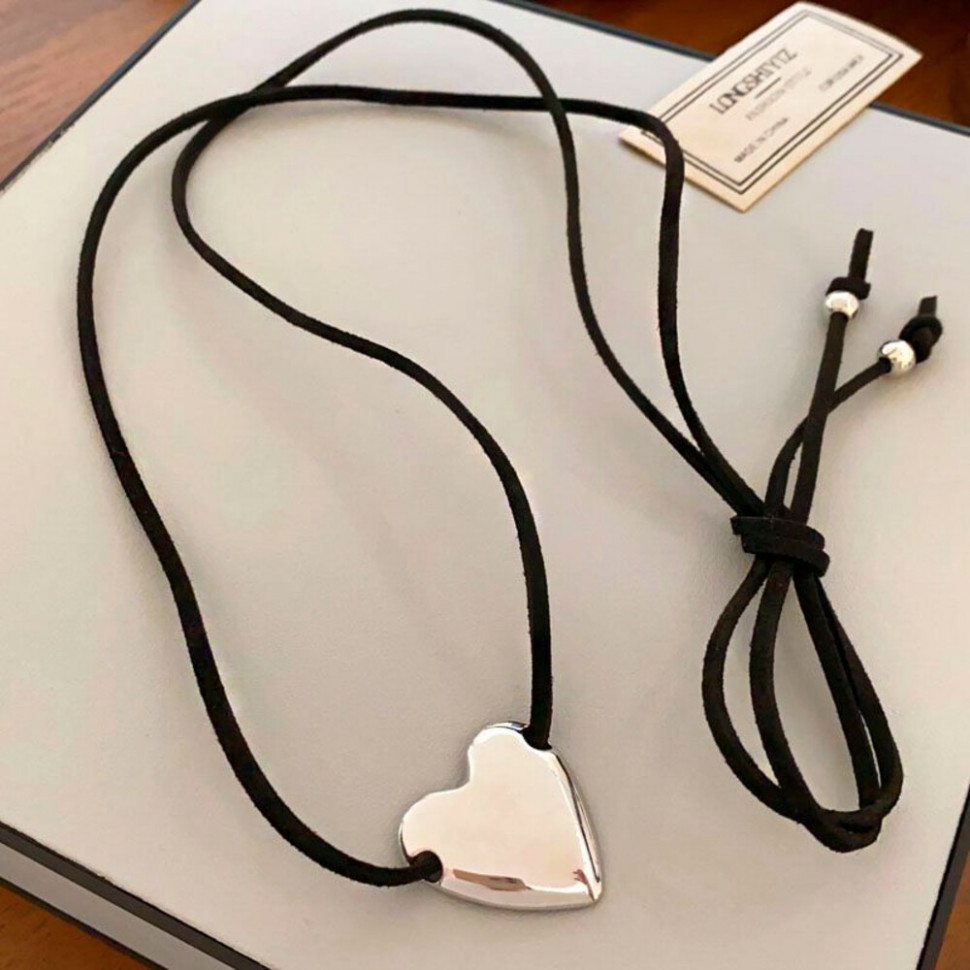 Минималистичный сотуар с золотистым сердцем CJH12097