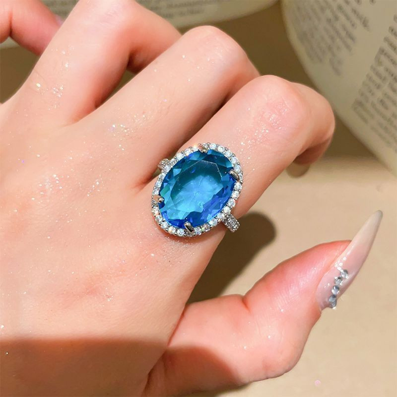 Серебряное кольцо с овальным цирконом ASUZ38828