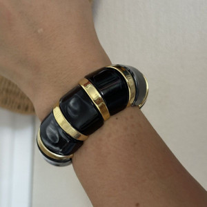 Жесткий браслет CJR56067