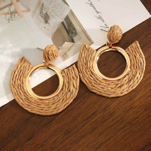 Плетеные серьги-пусеты в этно-стиле CJN34122 Плетеные серьги-пусеты в этно-стиле CJN34122