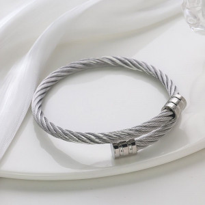Браслет жесткий с фактурой плетеного троса CJJ23207 Браслет жесткий с фактурой плетеного троса CJJ23207