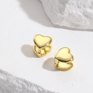 Серьги-гвоздики сердца объёмные CJC25738