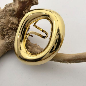 Широкое овальное кольцо с полым центром CJL35764