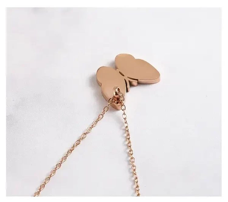 Стальная цепочка с кулоном в виде перламутровой бабочки J10164CJJ