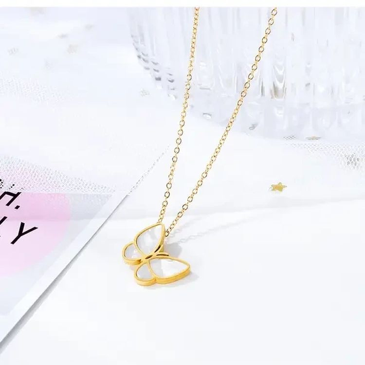 Стальная цепочка с кулоном в виде перламутровой бабочки J10164CJJ