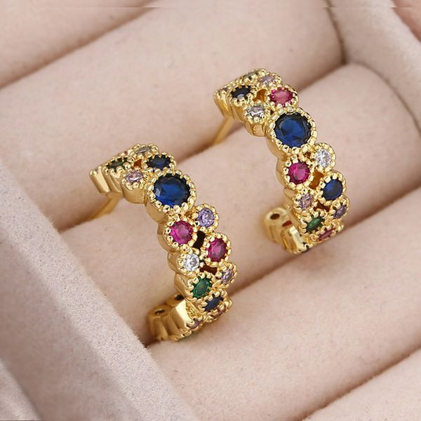 Серьги-пусеты разомкнутые кольца с зелеными кристаллами CJL46829