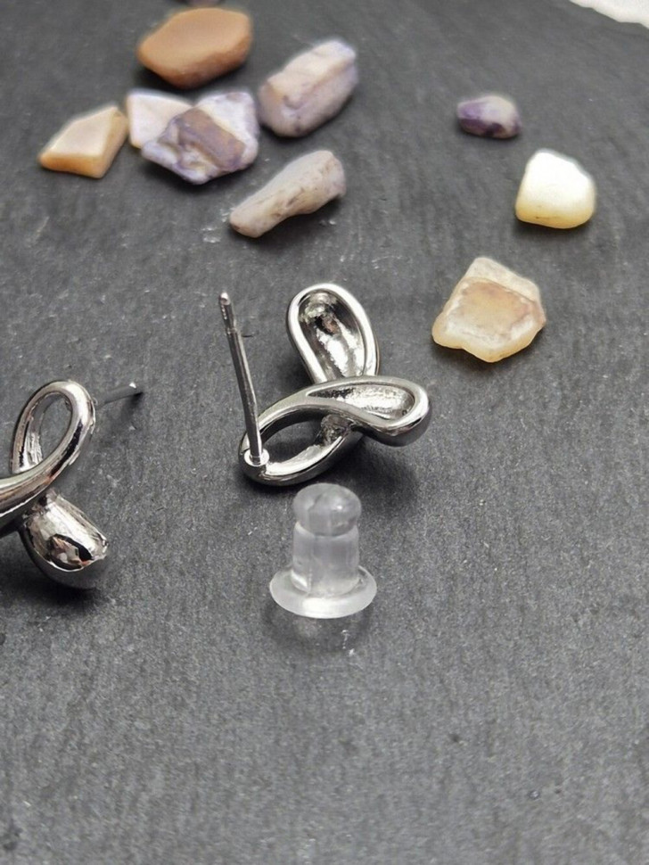 Серьги-гвоздики узлы J10712CJJ Серьги-гвоздики узлы J10712CJJ