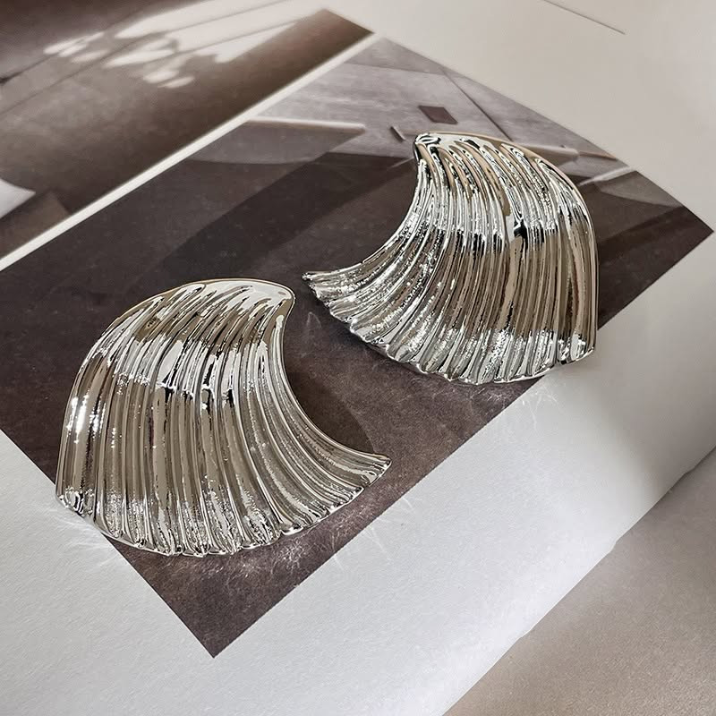 Серебристые серьги-пусеты Раковины в стиле органической геометрии 1J11701CJJ Серебристые серьги-пусеты Раковины в стиле органической геометрии 1J11701CJJ