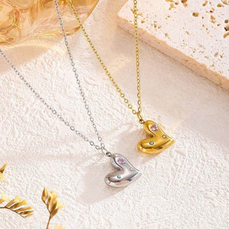 Серебристое колье с сердцем из циркона CJX87574