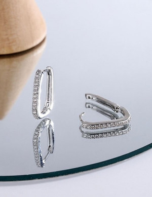 Тонкие серьги-конго с кристаллами серебро L80620 Тонкие серьги-конго с кристаллами серебро L80620