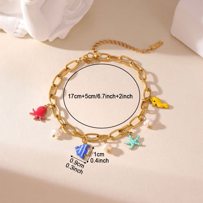 Браслет-цепочка с яркими подвесками в форме сердец CJP62370