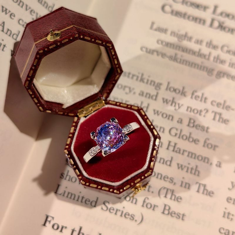 Ювелирное кольцо CJQ23580 Ювелирное кольцо CJQ23580