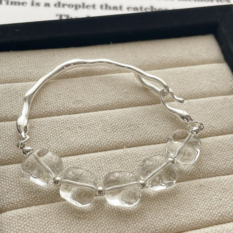 Текстурный браслет с элементами из горного хрусталя CJG62432 Текстурный браслет с элементами из горного хрусталя CJG62432